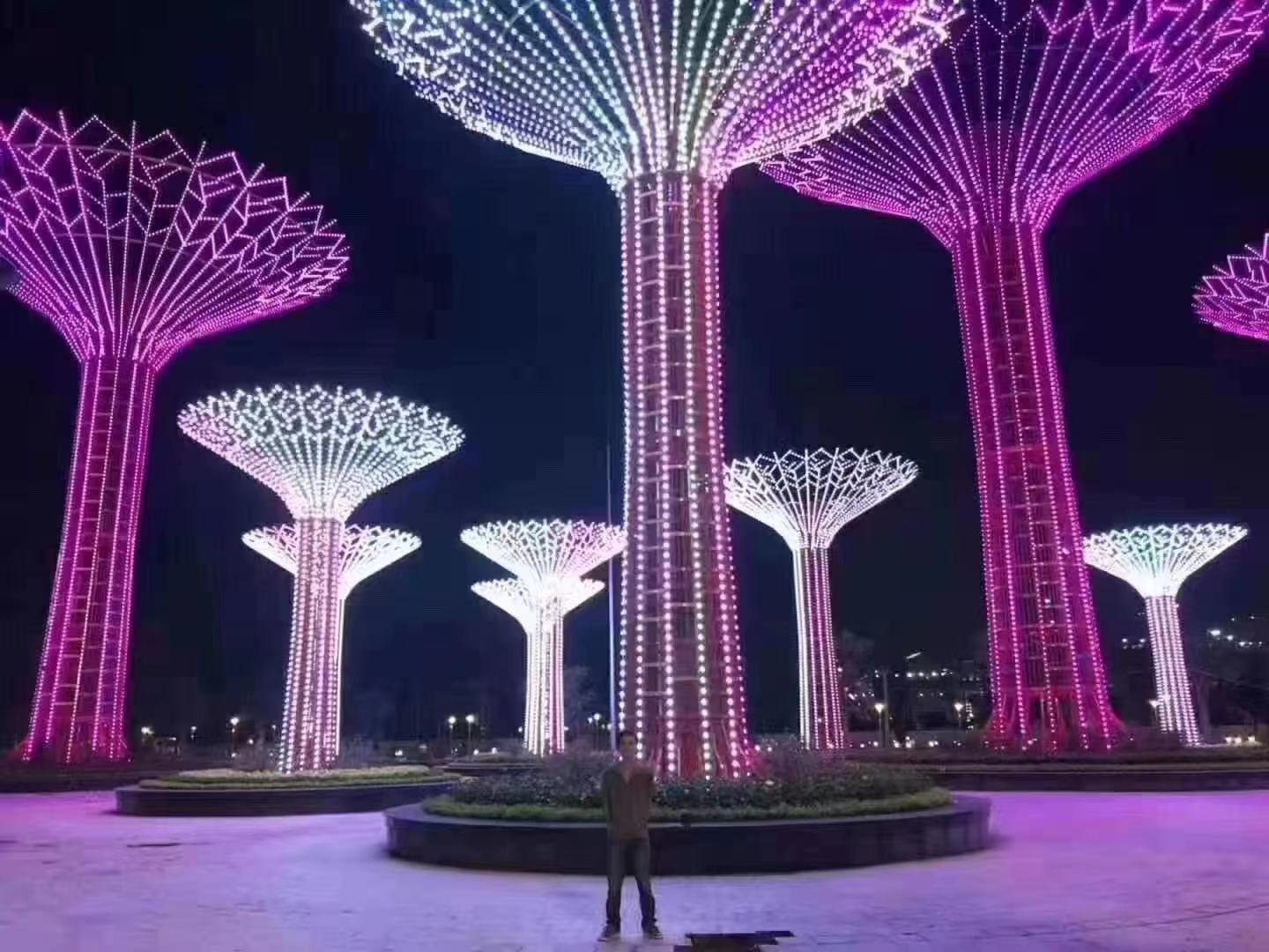 Canopy-shaped structural light trees